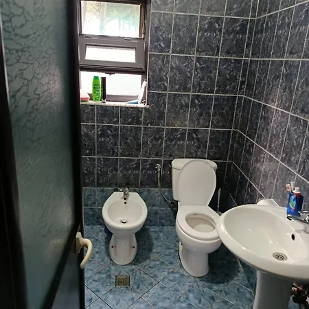 Tafa House Apartment Darezeze e Re
